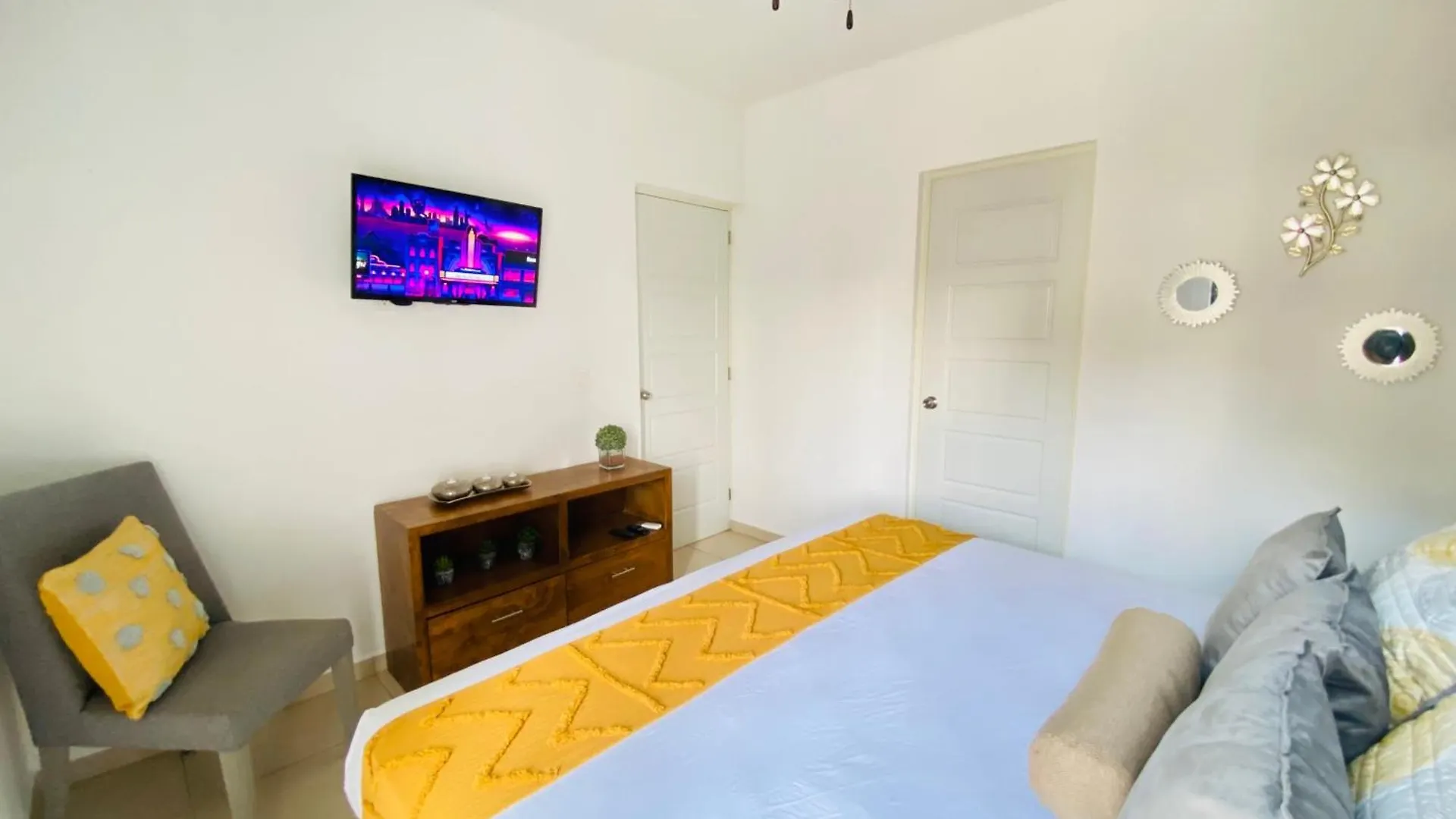 Residencial Bambu Pool Beach 10 Mins Near Town contacts